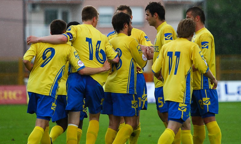 Inter nastavio pobjeđivati, Istra gubiti