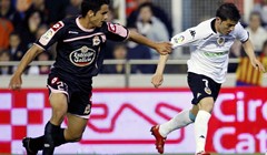 Barcelona se nada Fabregasu i Villi