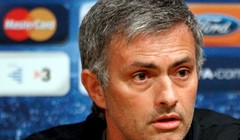 Figo slijedi Josea Mourinha?