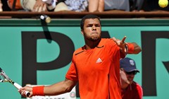 Tsonga preživio maraton