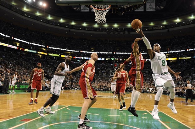 LeBron James ostao bez trenera