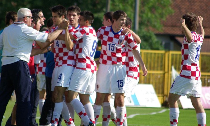 Razmaženi Tić i tatek Kramarić