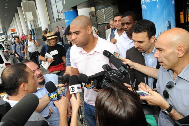 Adriano se raduje Romi i Tottiju