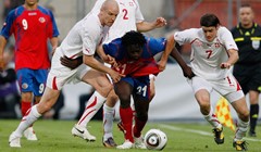 Švicarski stup obrane potpisao za Fulham