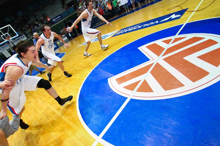 Da su tako borbeni u uredima...