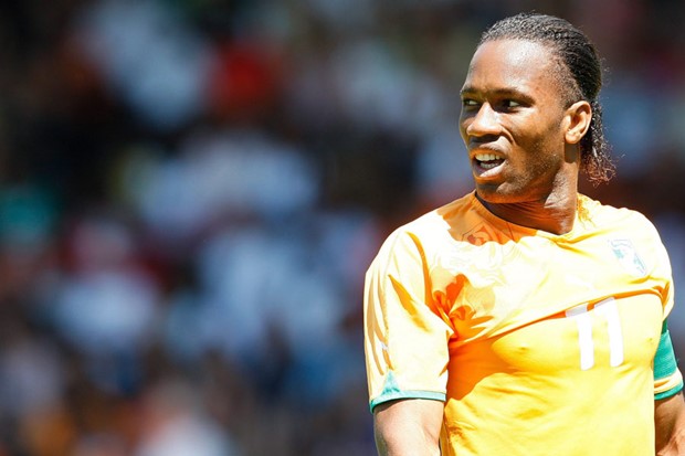 FIFA dopustila, Drogba igra