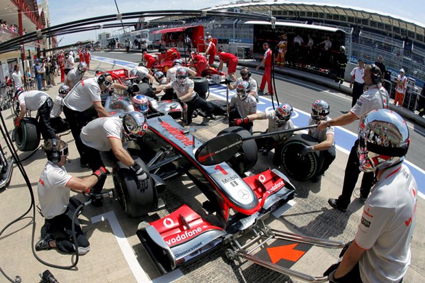 Kubica razdvojio Red Bull