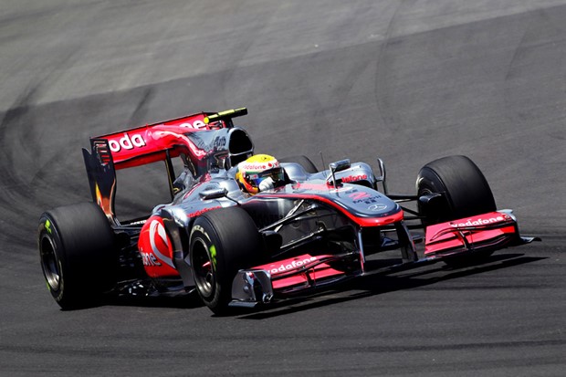 Sjajan Vettel i leteći Webber