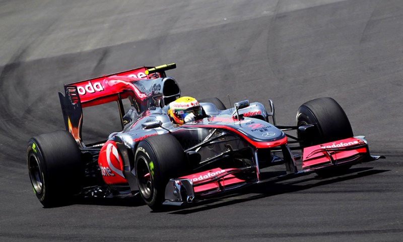 Sjajan Vettel i leteći Webber