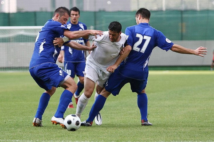 Oslabljeni na motivirane domaćine