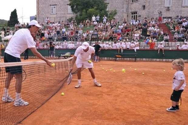 Goran i McEnroe s malim Dubrovčanima