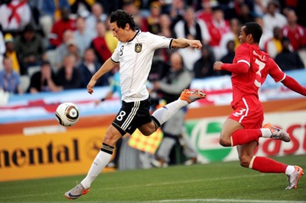 Özil: "Želim odraditi ugovor s Werderom"