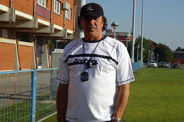 "Ludi Hrvat" Vjeran Simunić proglašen trenerom godine na Brunejima