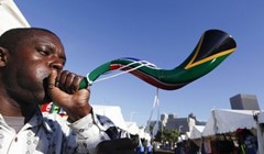 Neki ne smiju unositi kišobrane, a neki ne bi smjeli niti vuvuzele