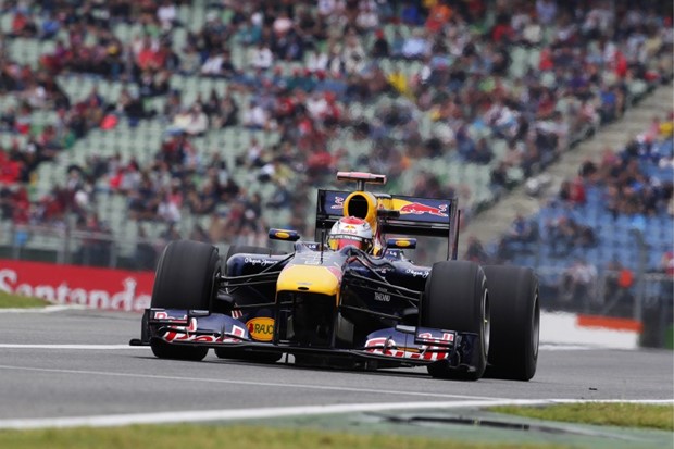 Vettel ispred Alonsa