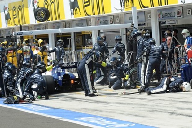 Kažnjeni još Renault i Mercedes