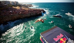 Moda, glazba i cliff diving