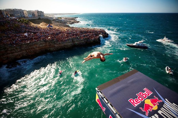 Moda, glazba i cliff diving