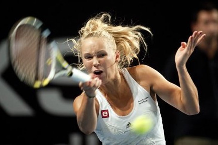 Wozniacki i Zakopalova za naslov