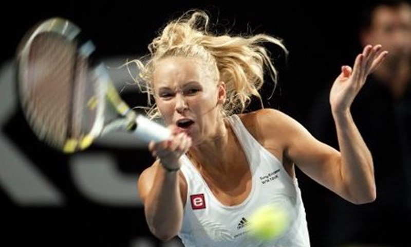 Wozniacki i Zakopalova za naslov