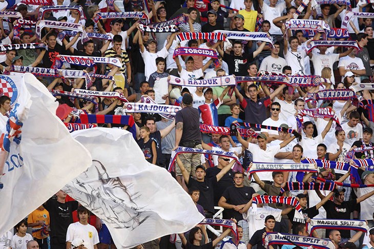 Torcida budila Rumunje, potpisao Albanac