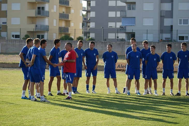 Još u svići uja ima