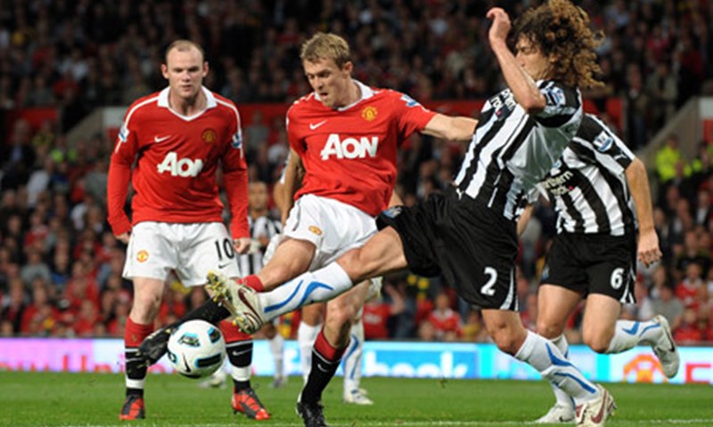Video: Manchester United krenuo tricom