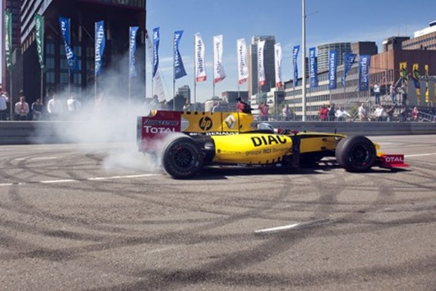 Nastavak u zelenoj staromodnoj ljepotici