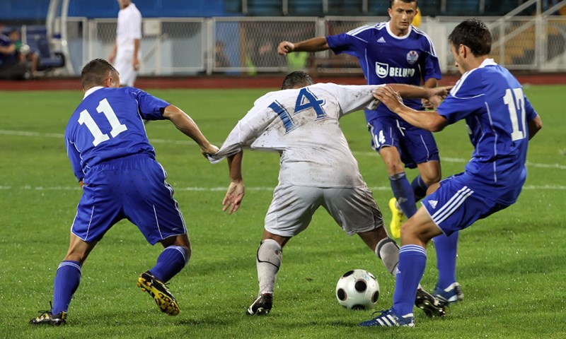 Slaven s bijele točke preko Intera