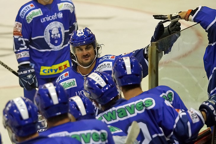 U Klagenfurtu prekinuti domaći niz