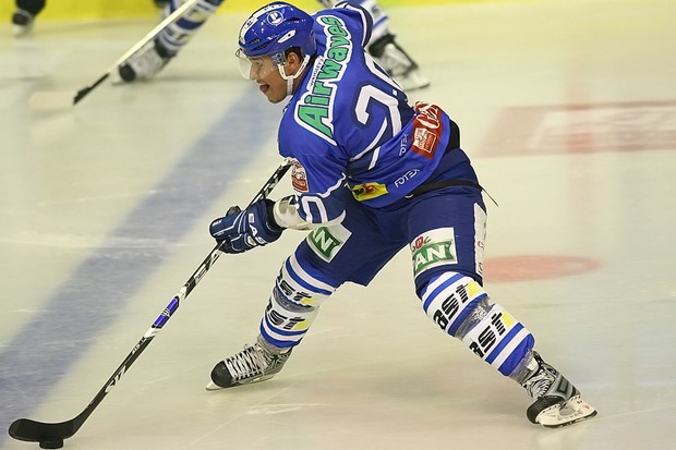 Samopouzdanijim napadom na Zmajčeke