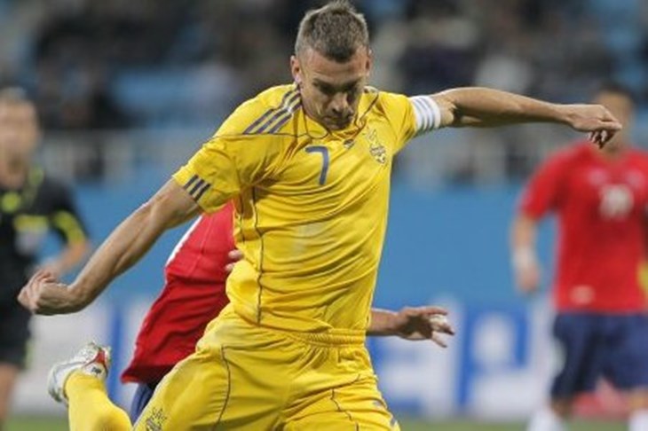 Uz veliku podršku navijača debitanti traže iznenađenje