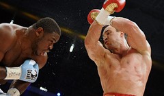 Video: Wladimir Kličko bez kapi znoja