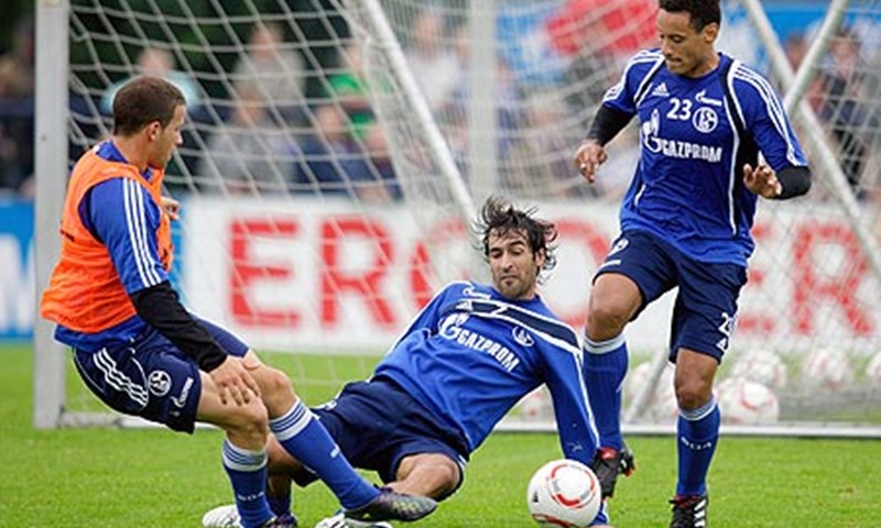 Inzaghi i Raul love Müllera