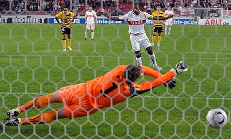 Stuttgart lagano, PSV spasio bod