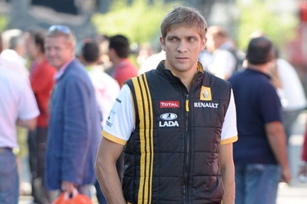 Razočarani Räikkönen demantira Renault