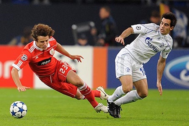 Milan zainteresiran za braniča Benfice