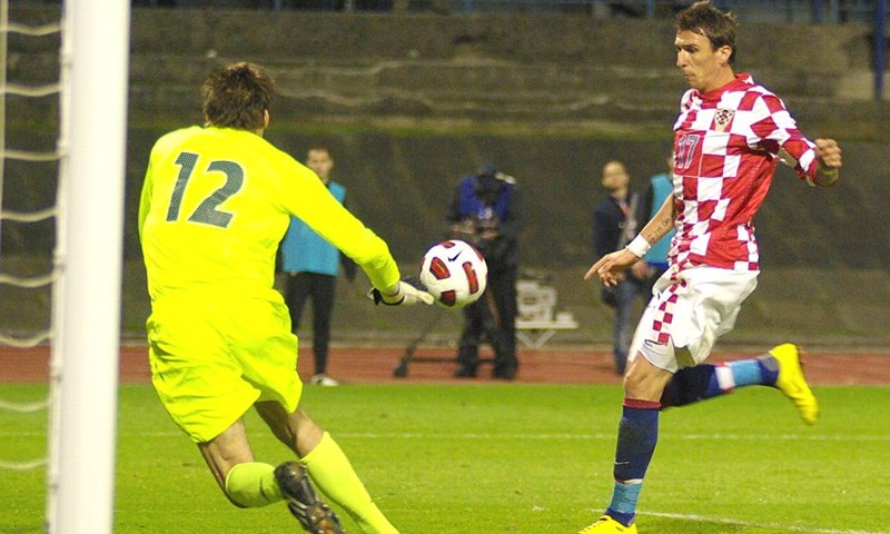Lakić i Mandžukić poraženi u Sloveniji