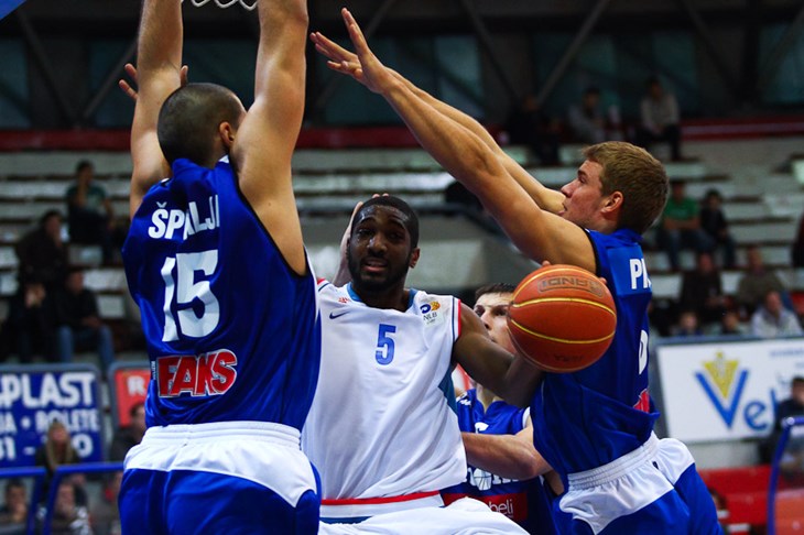 Široki srušio prvake