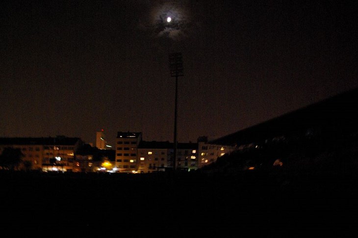 Mrak, minimalizam, džokeri, utopija i prigovori