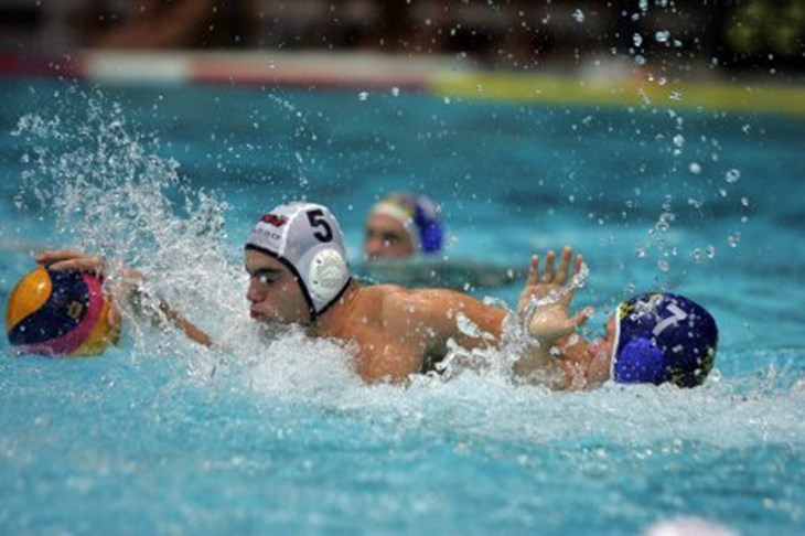 Mladost rutinski, Udovičić sjajan