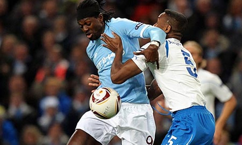 Tri gola Adebayora, pet Sportinga