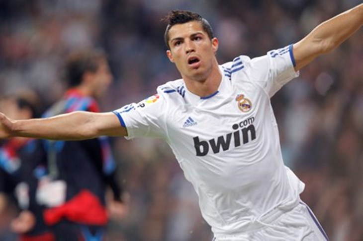 Real šest, Ronaldo četiri, Racing jedan