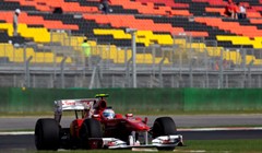 Alonso nosi puni plijen