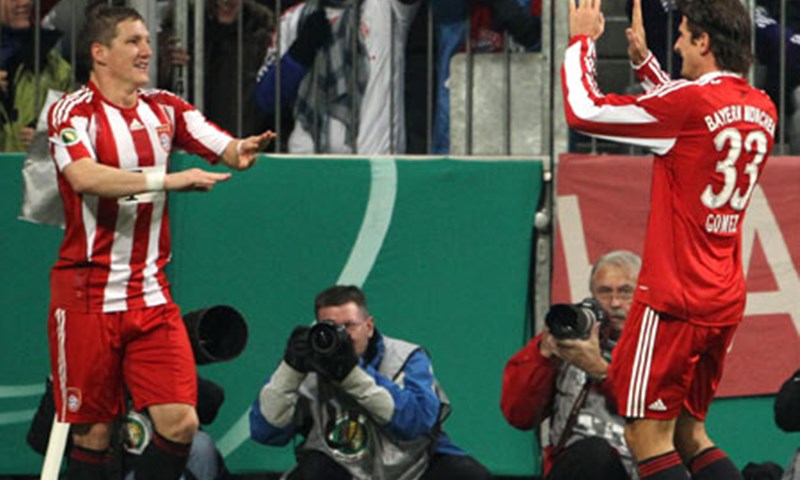 Lakić postigao hat-trick, Bayern izbacio Werder