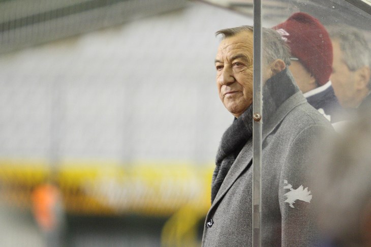 Je li Špaco smijenjen?