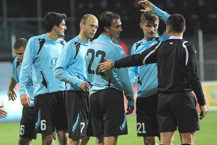 Gosti pali u 15 minuta