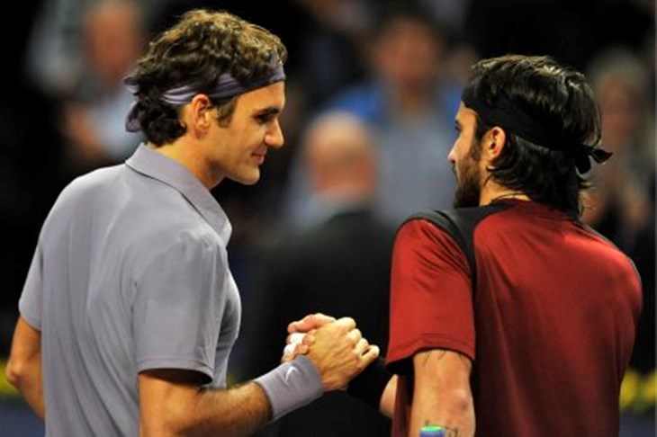 Federerov drugi korak, Roddick se vratio