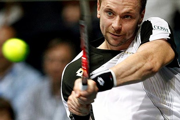 Söderling i Ferrer za finale