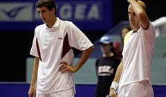 Spasili meč-loptu i izvukli Bryane